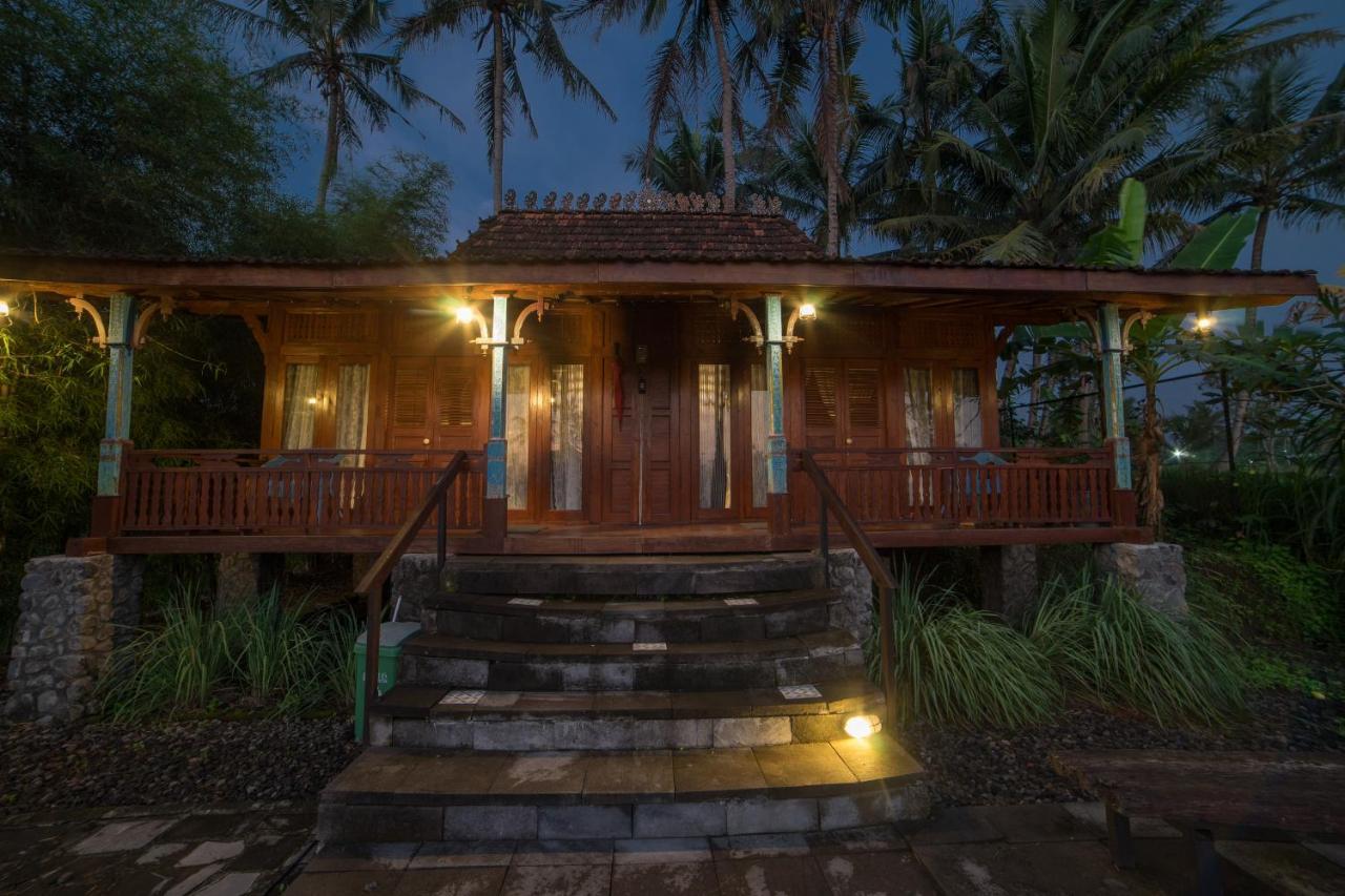 Rumah Jembarati Tjangkringen Exteriör bild